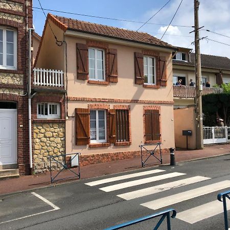 Vila Casa Parcului Villers-sur-Mer Exteriér fotografie